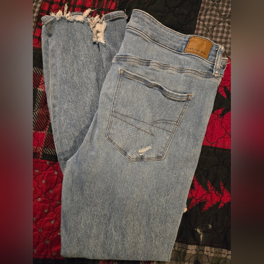 American Eagle Outfitters Light Blue Boyfriend Jeans